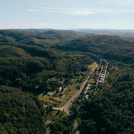 Apartament Videki Vendeghaz A Buekkben, Pezsgofuerdovel. Királd Zewnętrze zdjęcie