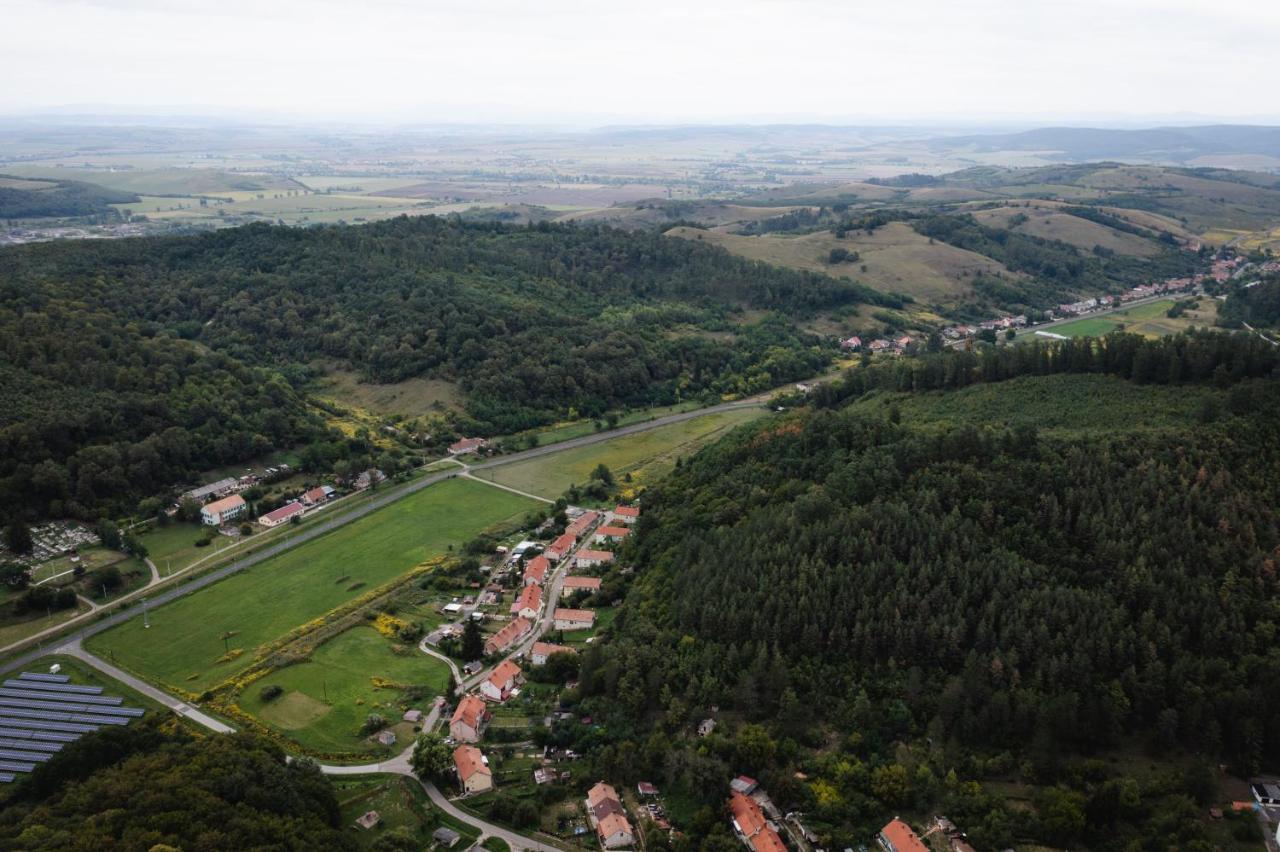 Apartament Videki Vendeghaz A Buekkben, Pezsgofuerdovel. Királd Zewnętrze zdjęcie